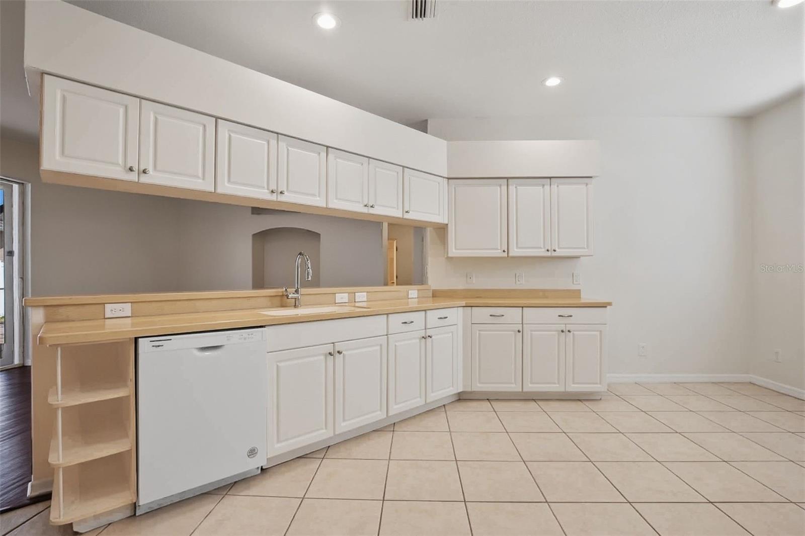 Image 10 of 37 For 6648 Thackston Drive