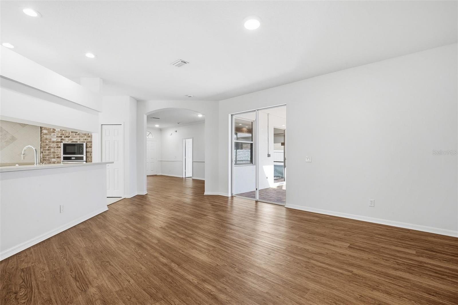 Image 13 of 37 For 6648 Thackston Drive