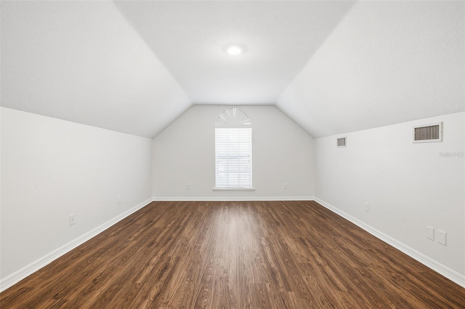 Image 24 of 37 For 6648 Thackston Drive