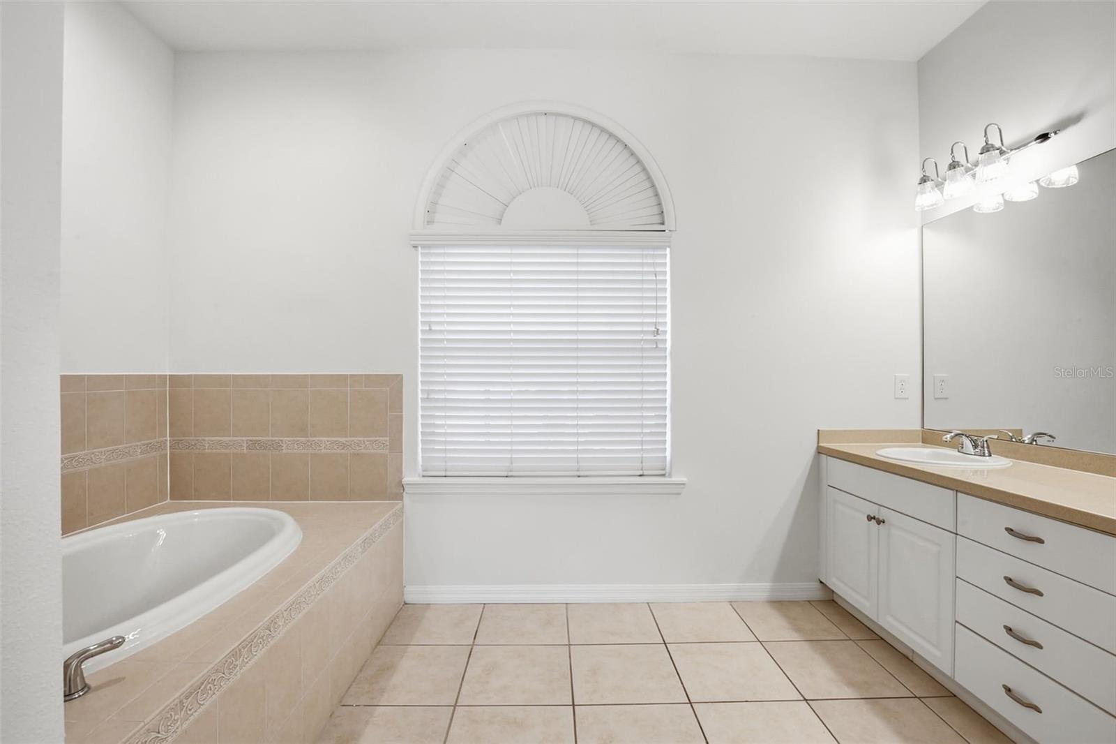 Image 27 of 37 For 6648 Thackston Drive