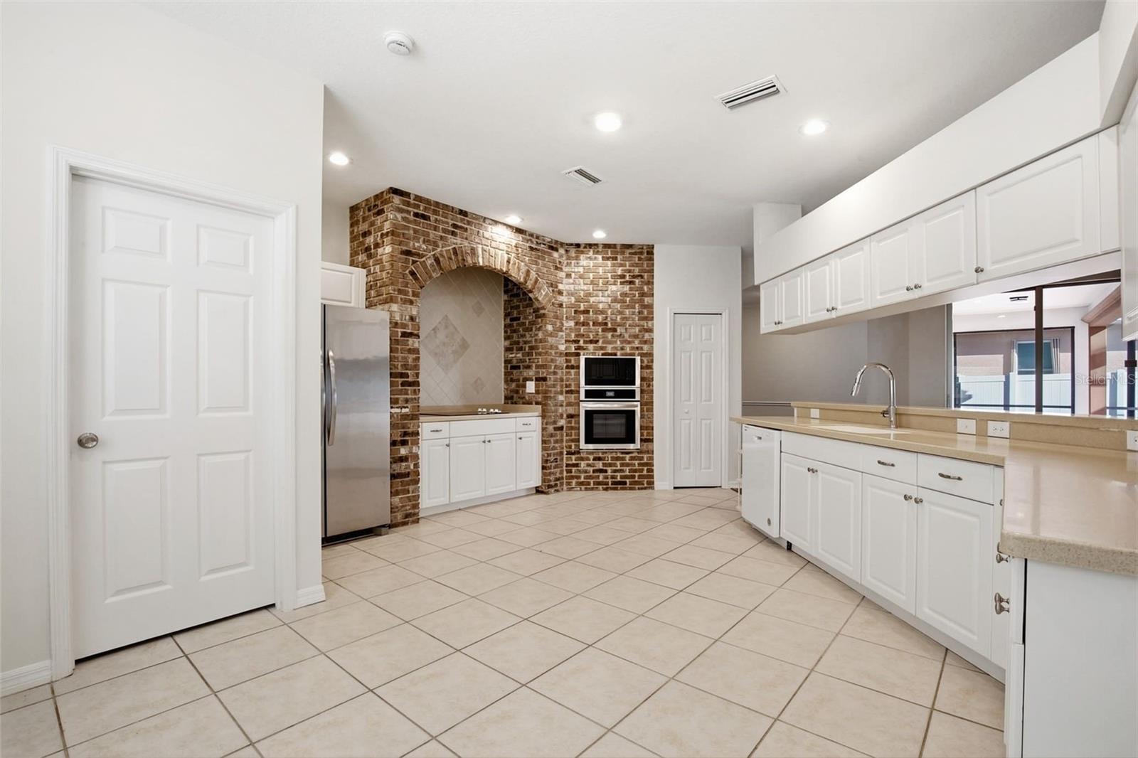 Image 9 of 37 For 6648 Thackston Drive