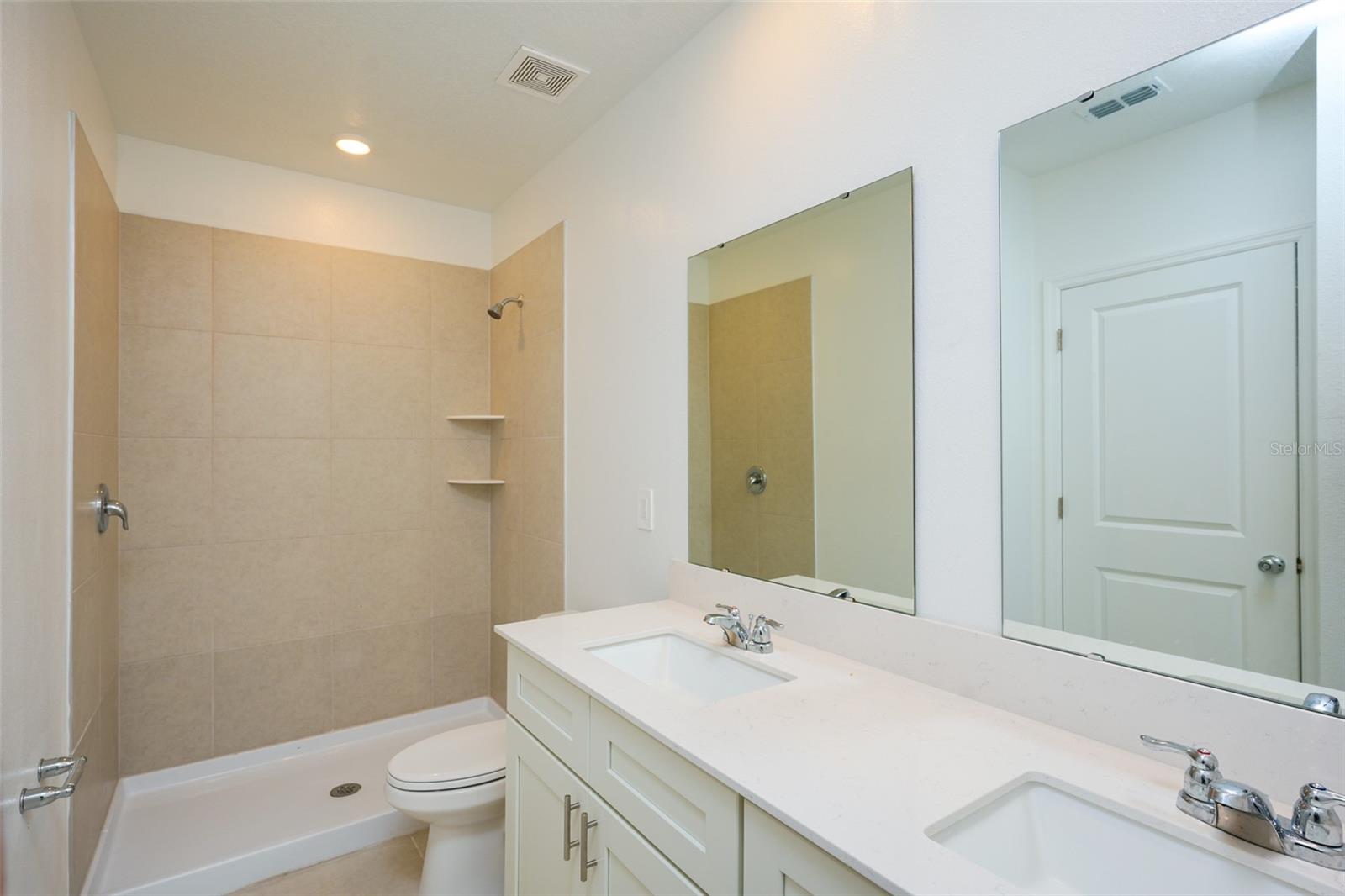 Image 12 of 21 For 5645 Loggia Lane