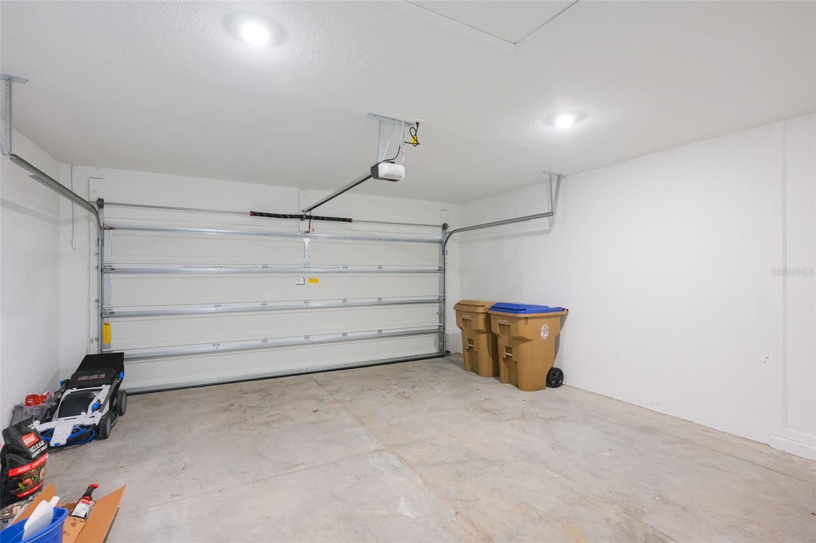 Image 19 of 21 For 5645 Loggia Lane