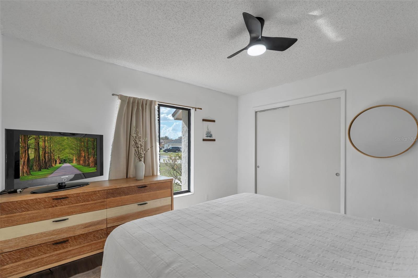 Image 20 of 49 For 1028 Karen Ridge Court