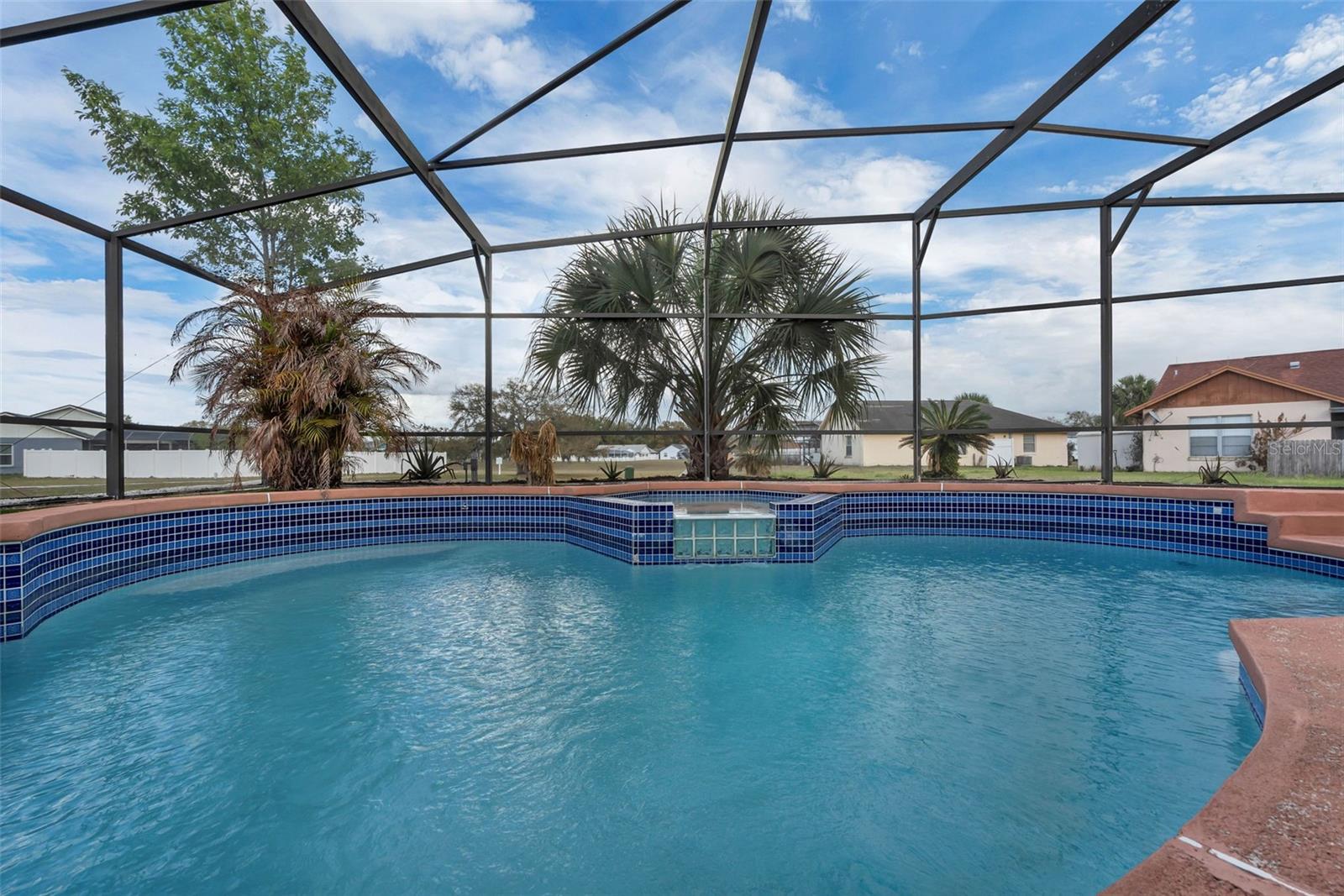 Image 32 of 49 For 1028 Karen Ridge Court