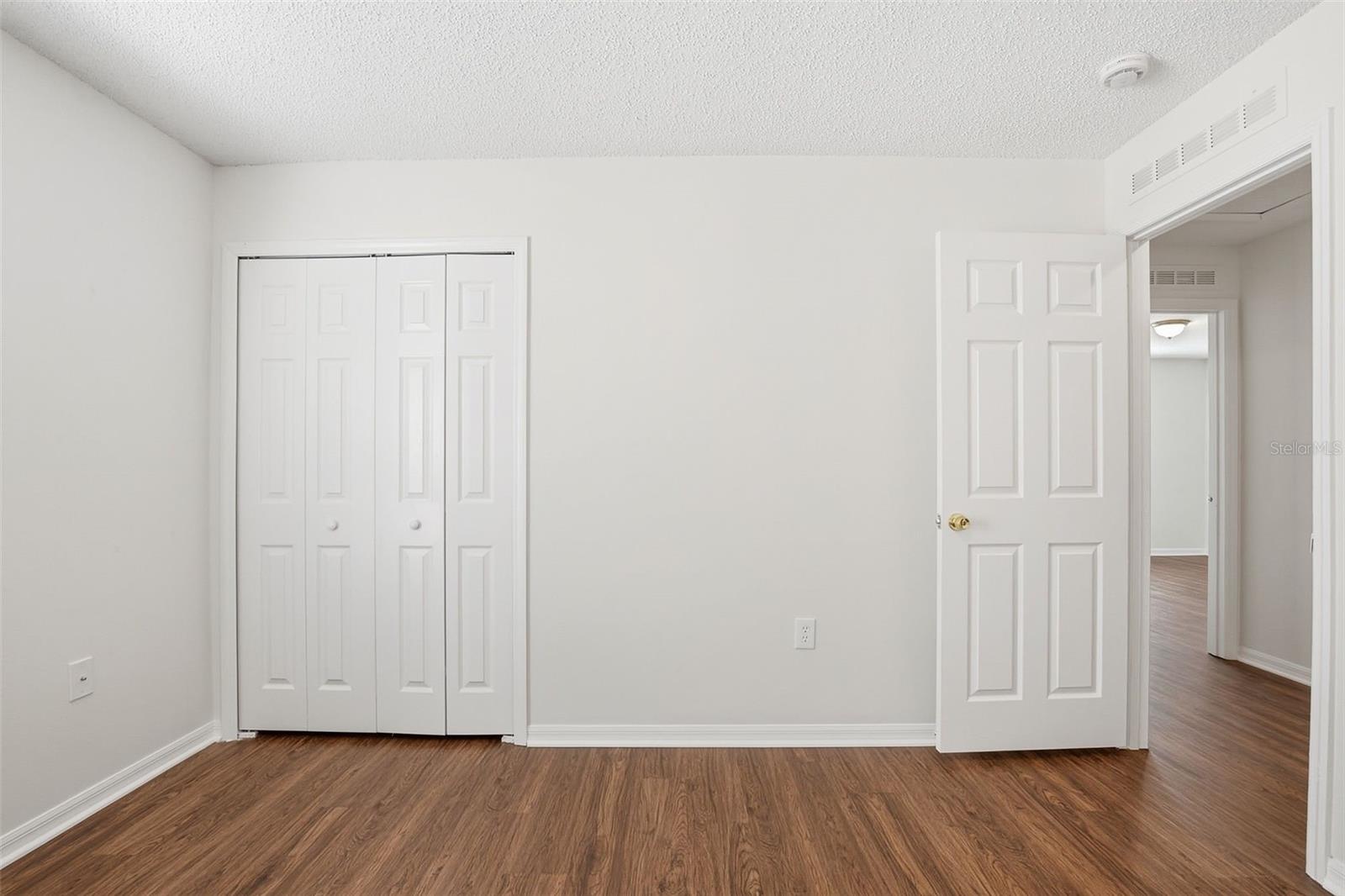 Image 20 of 36 For 11331 Ivy Flower Loop