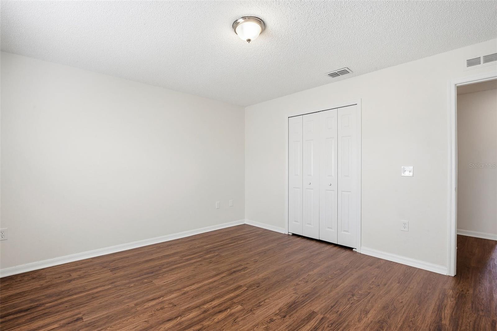 Image 27 of 36 For 11331 Ivy Flower Loop