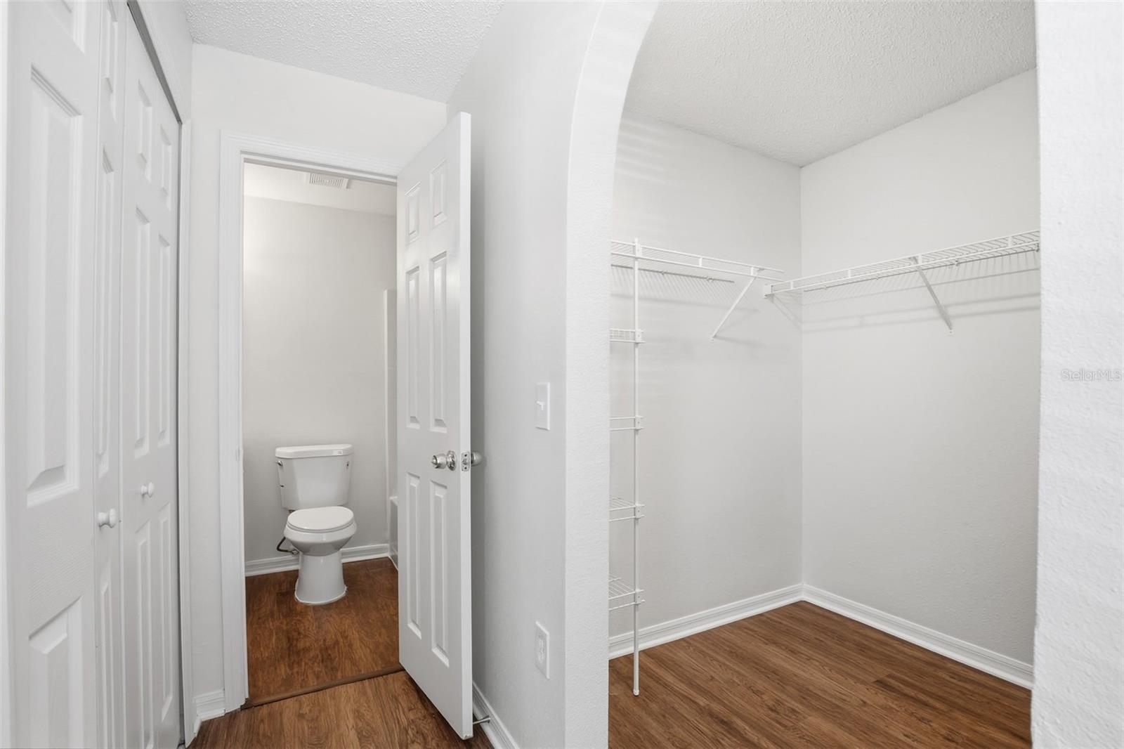 Image 29 of 36 For 11331 Ivy Flower Loop