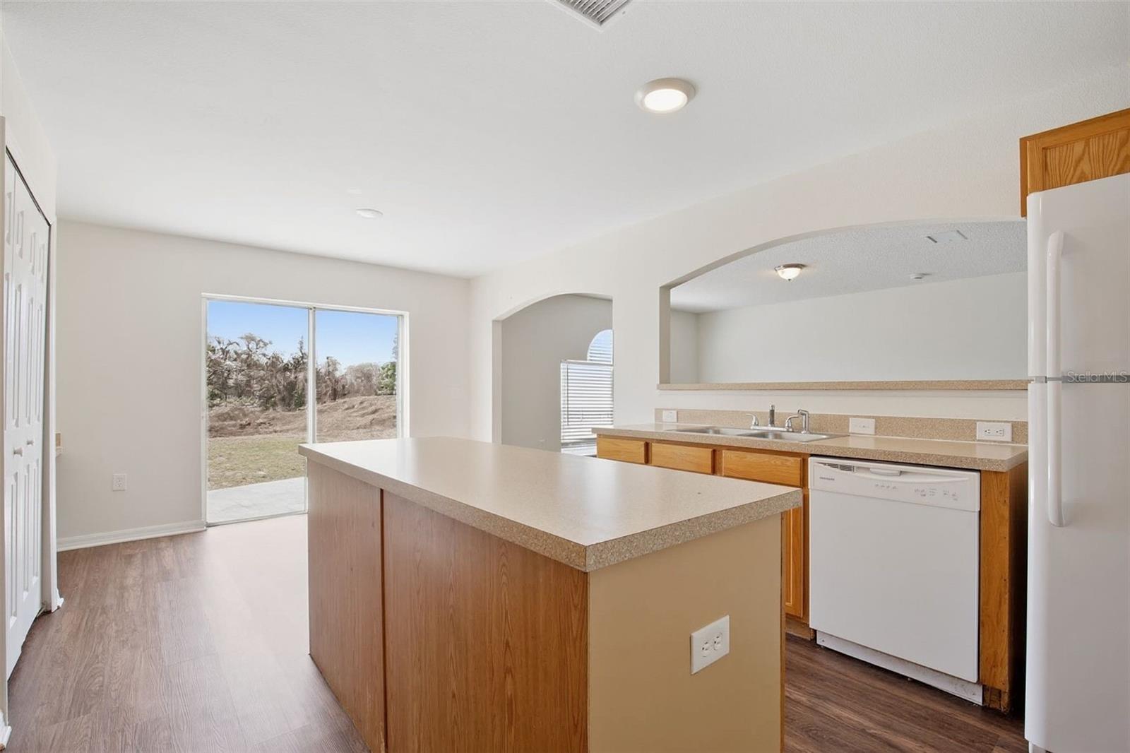 Image 7 of 36 For 11331 Ivy Flower Loop