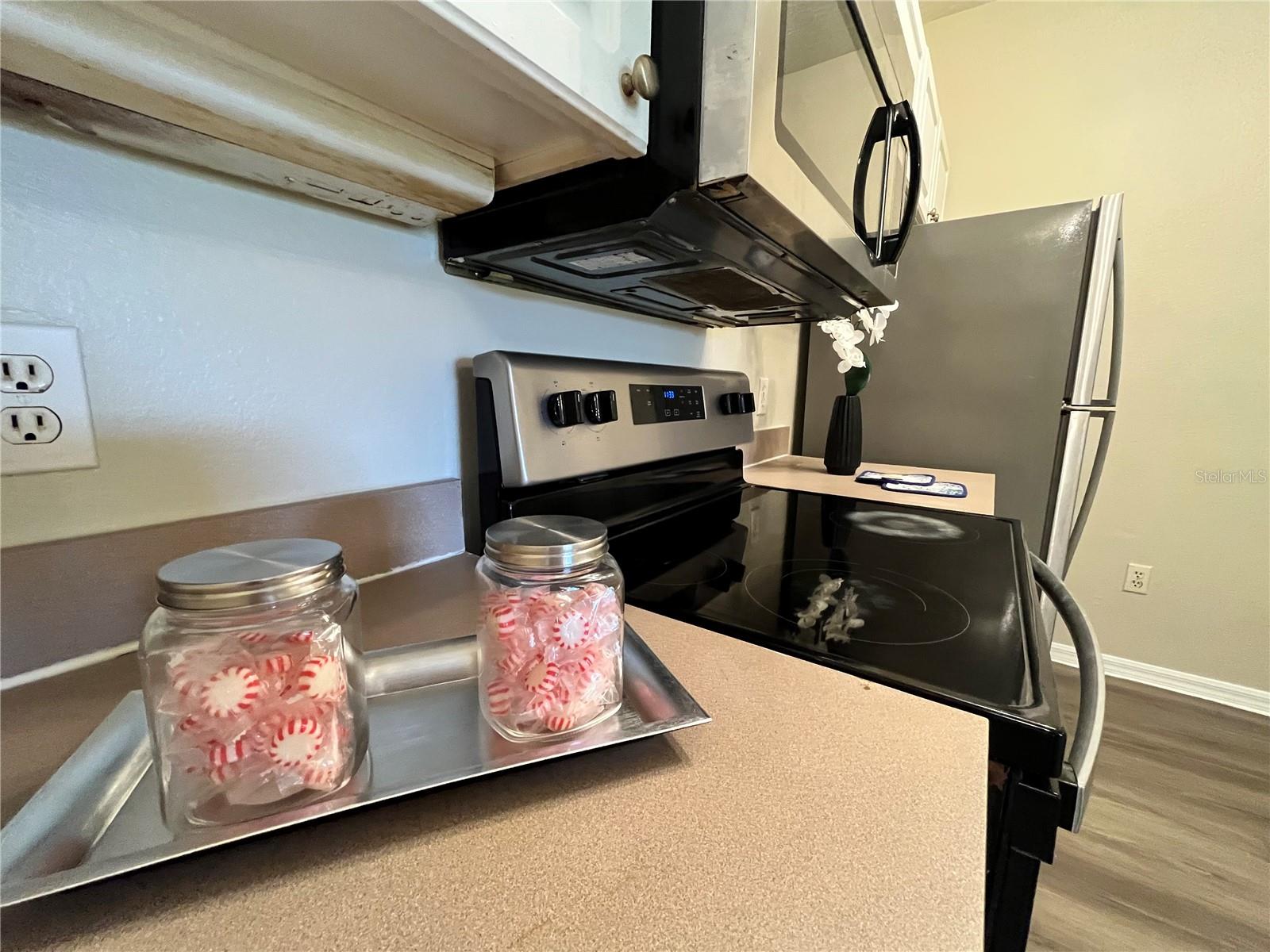 Image 10 of 27 For 5578 Metrowest Blvd  311