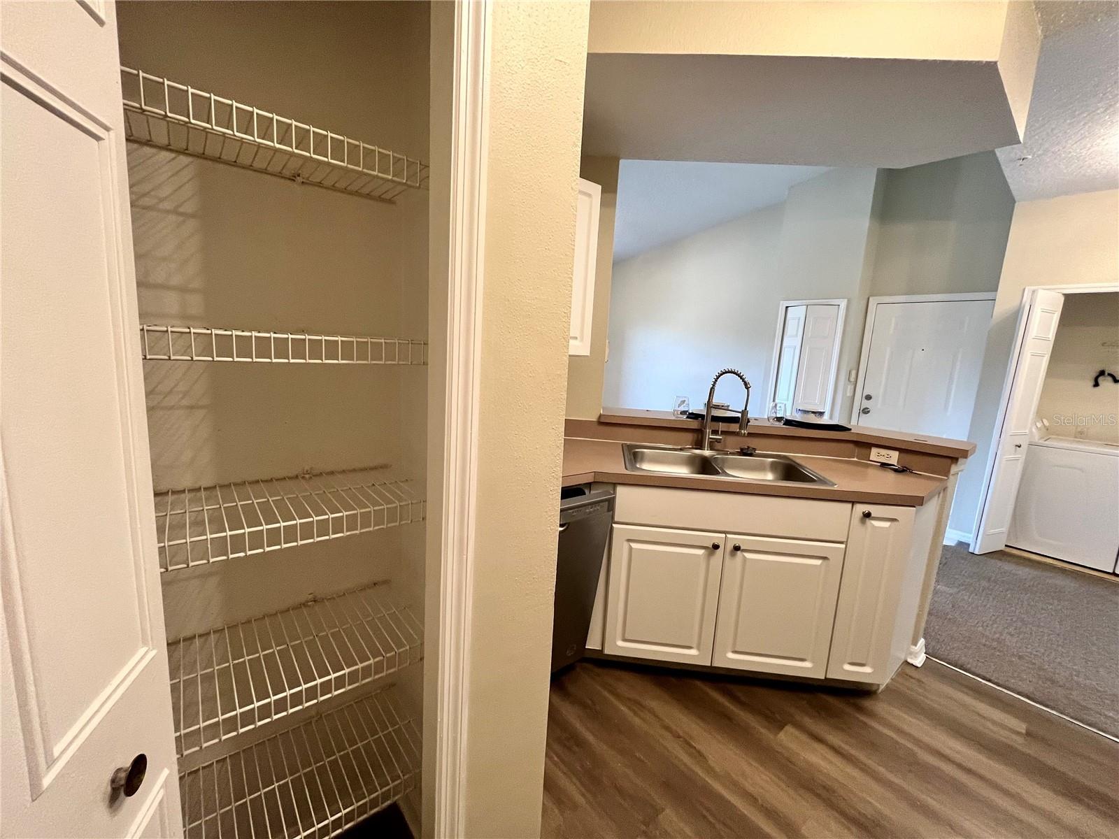 Image 12 of 27 For 5578 Metrowest Blvd  311