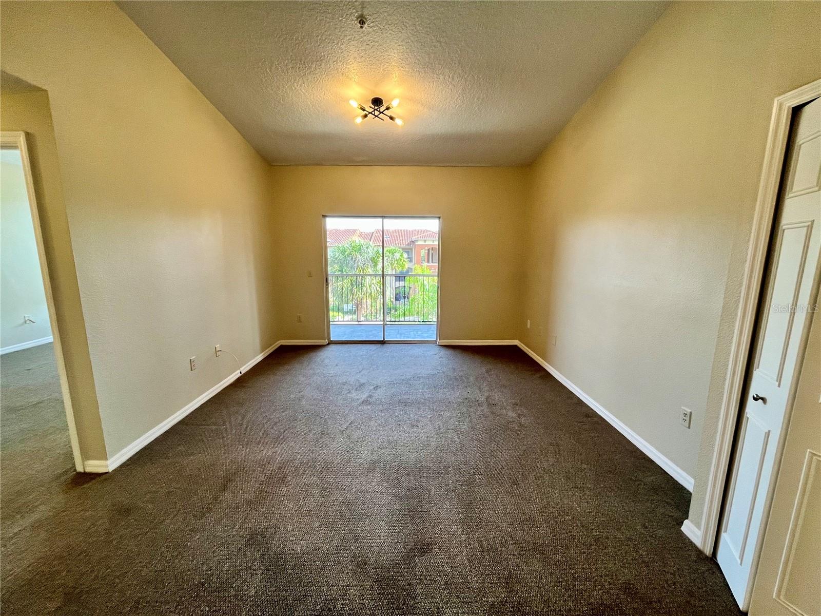 Image 13 of 27 For 5578 Metrowest Blvd  311