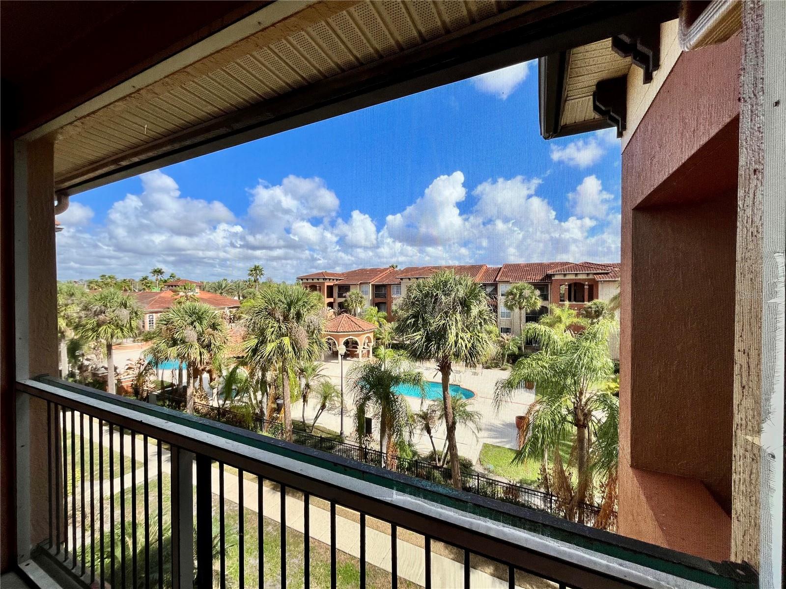 Image 15 of 27 For 5578 Metrowest Blvd  311