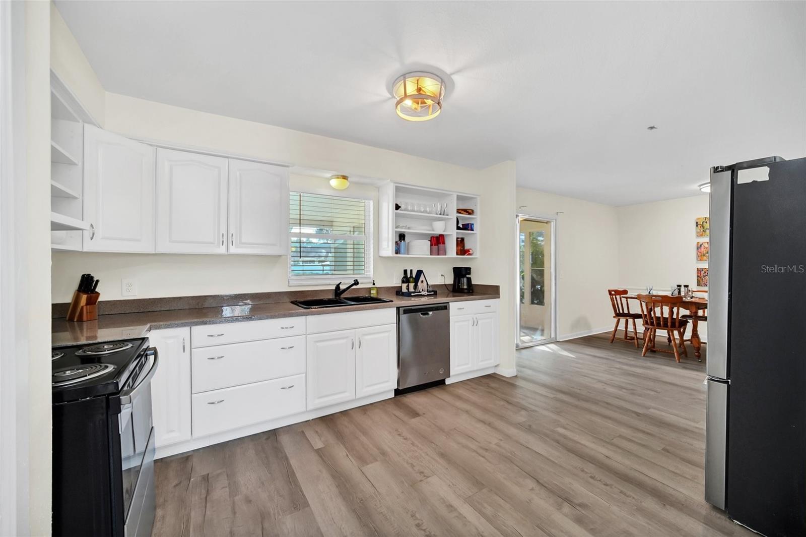 Image 6 of 18 For 5 Ocale Way 