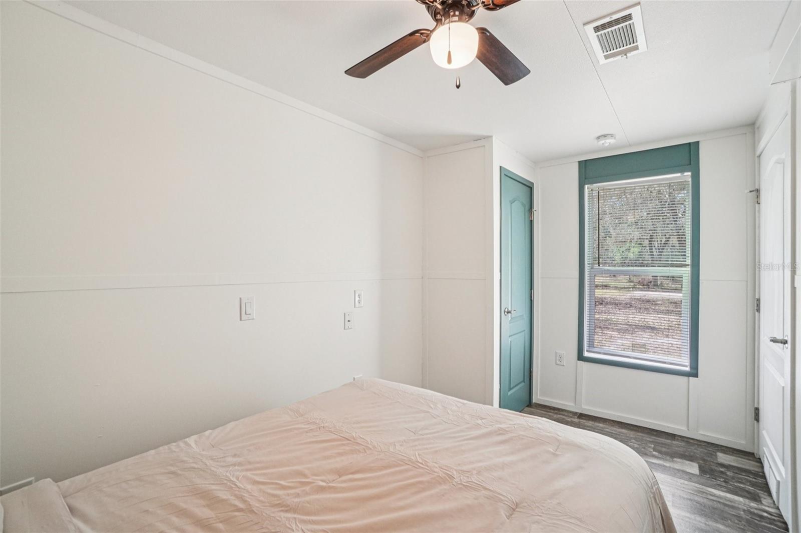 Image 13 of 18 For 808 124th Avenue