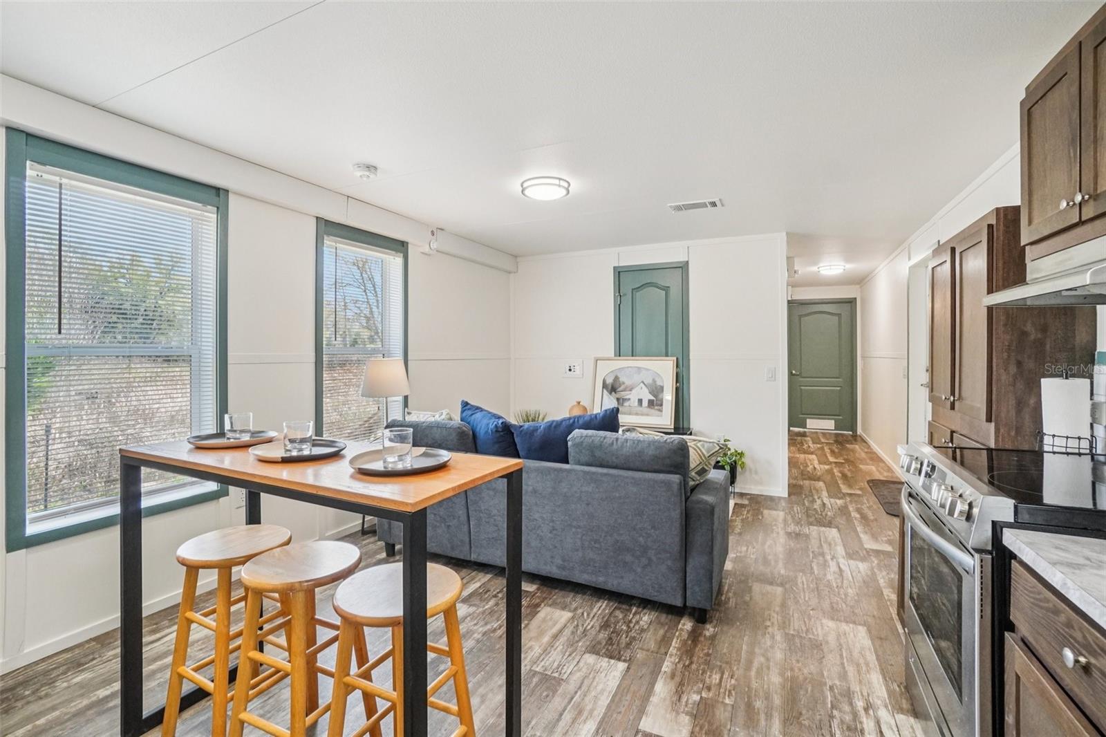 Image 5 of 18 For 808 124th Avenue