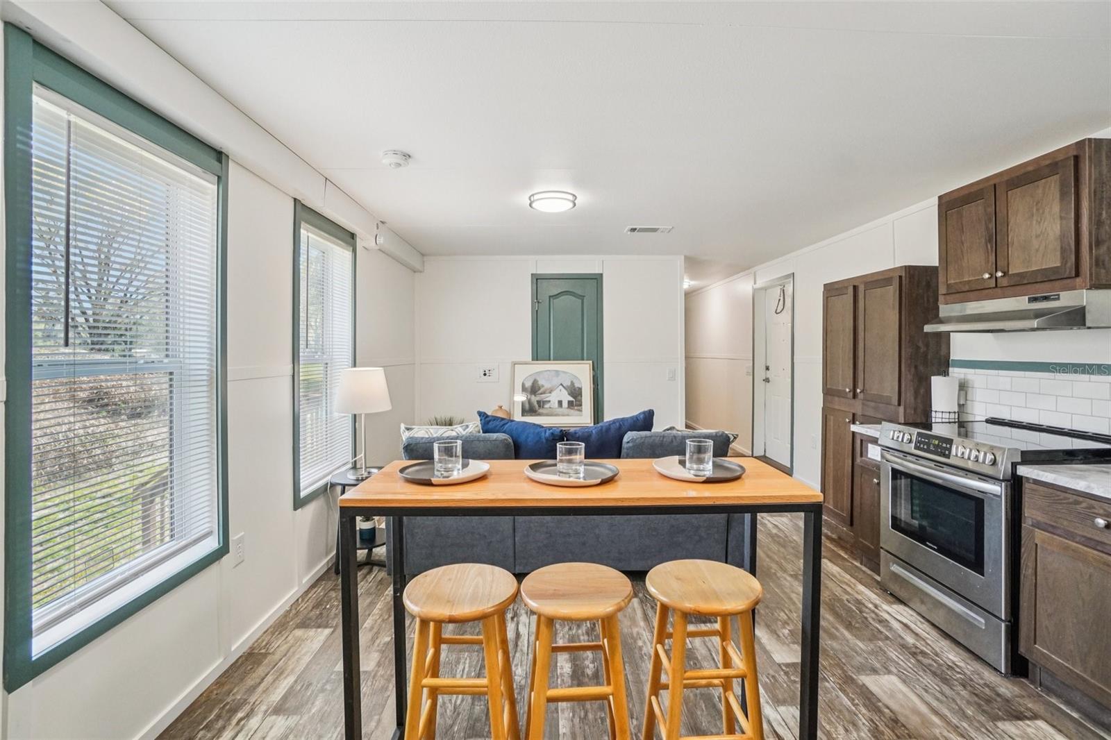 Image 6 of 18 For 808 124th Avenue