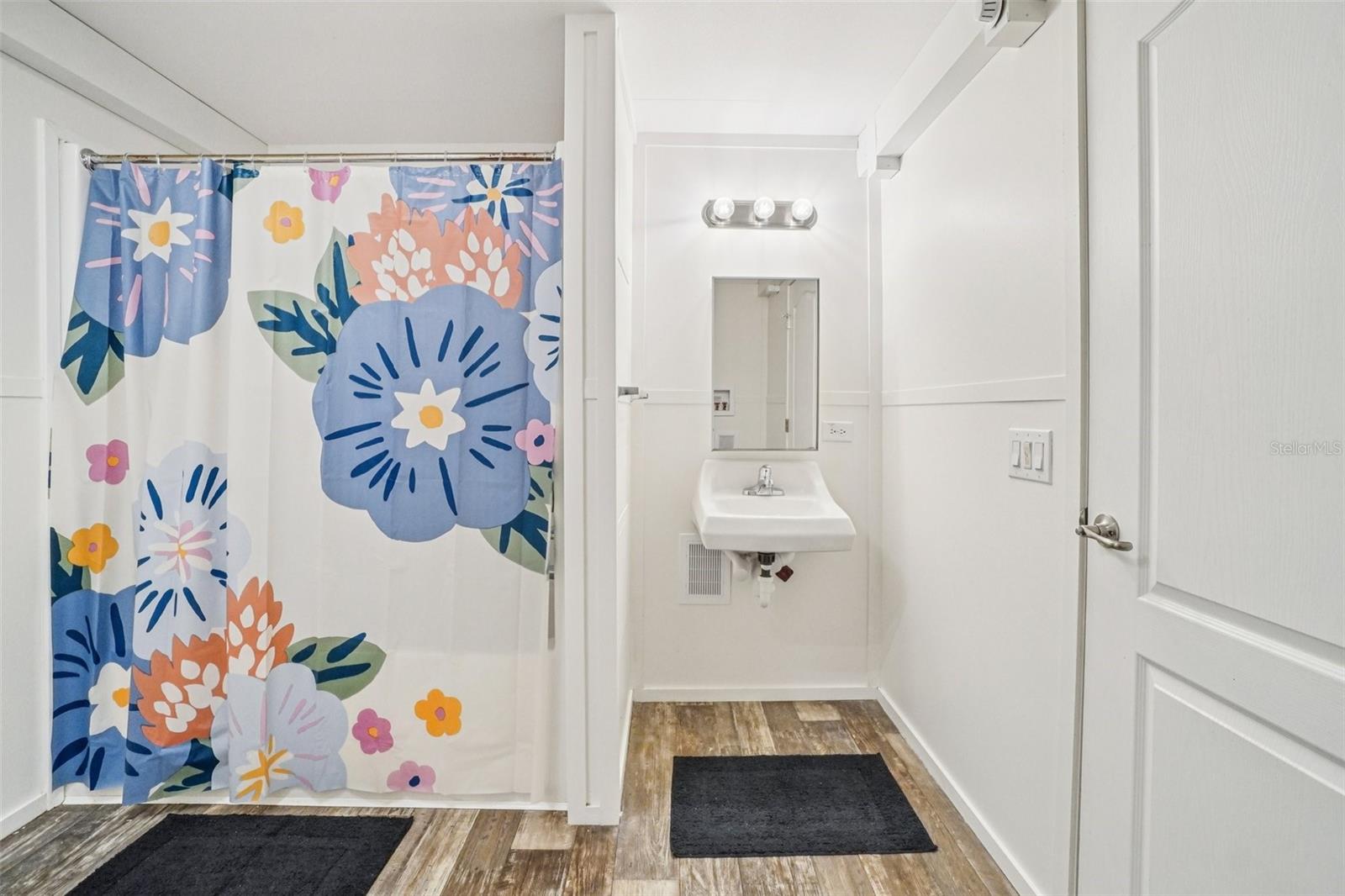 Image 9 of 18 For 808 124th Avenue