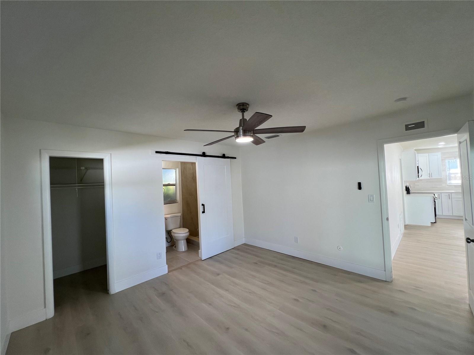 Image 14 of 63 For 2502 Tropical Shores Drive Se