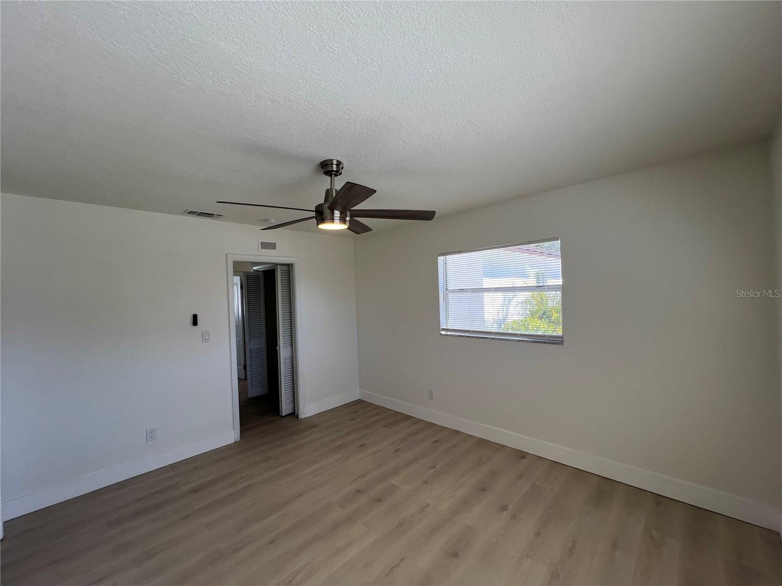 Image 34 of 63 For 2502 Tropical Shores Drive Se