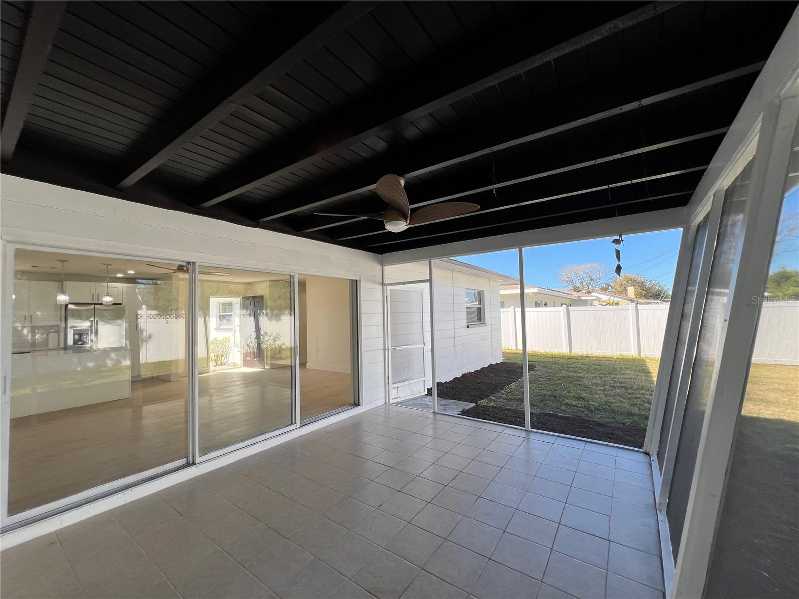 Image 35 of 63 For 2502 Tropical Shores Drive Se