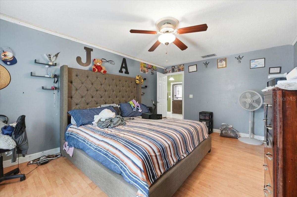 Listing photo id 6 for 713 Pincon Lane