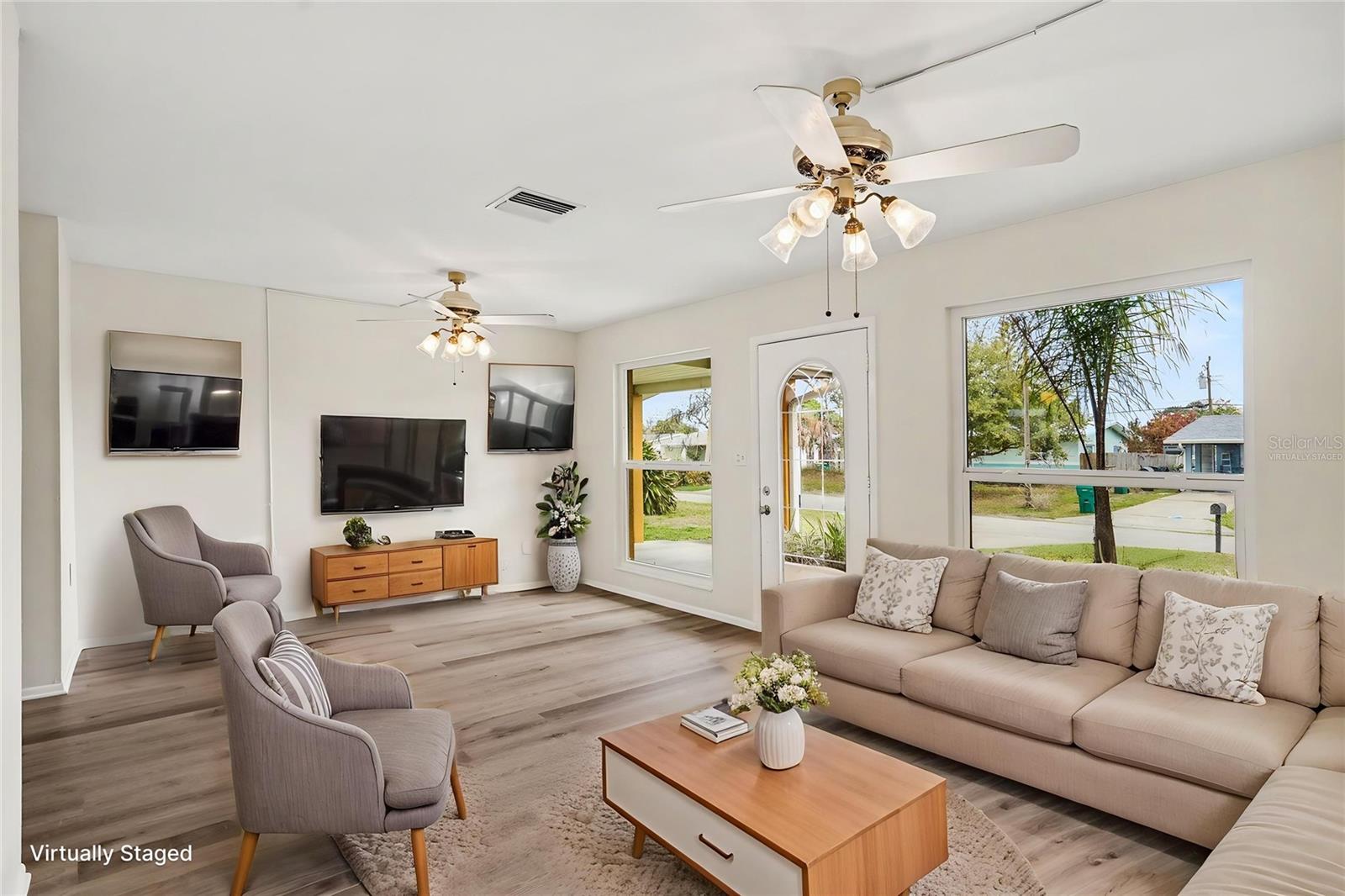 Image 3 of 28 For 770 Mohawk Avenue