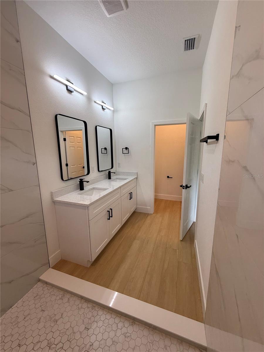 Image 20 of 26 For 3785 Wilhelm Street