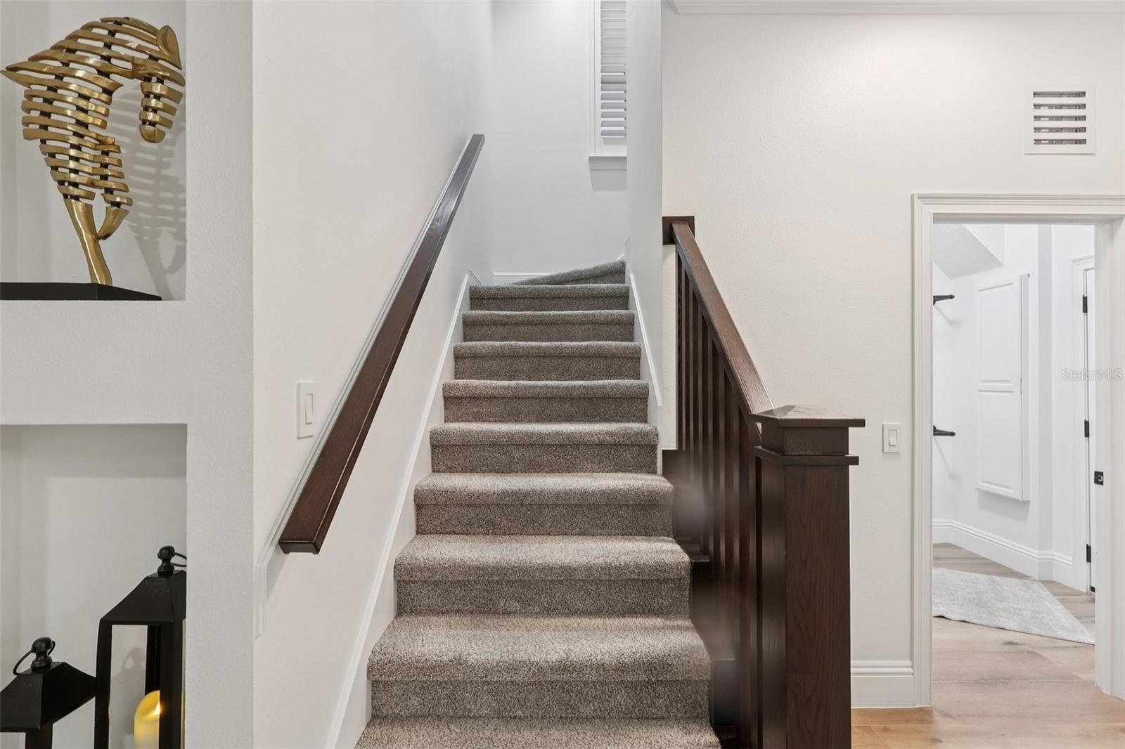 Image 37 of 67 For 5926 Blakeford Drive