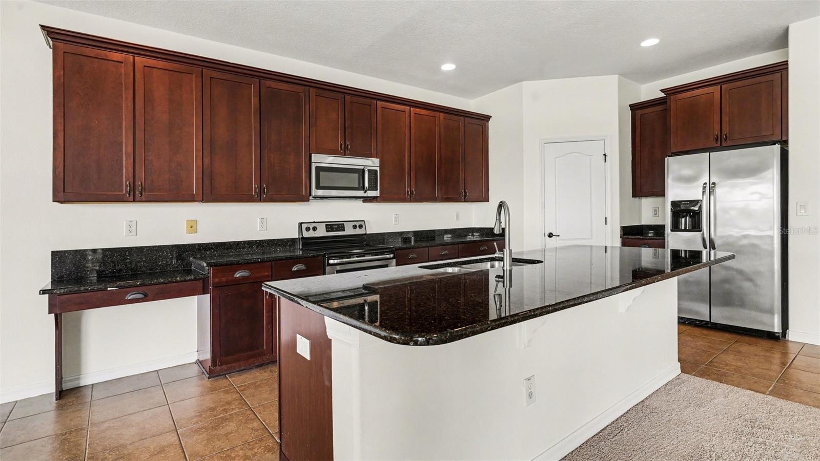 Image 14 of 40 For 9033 Sienna Moss Lane