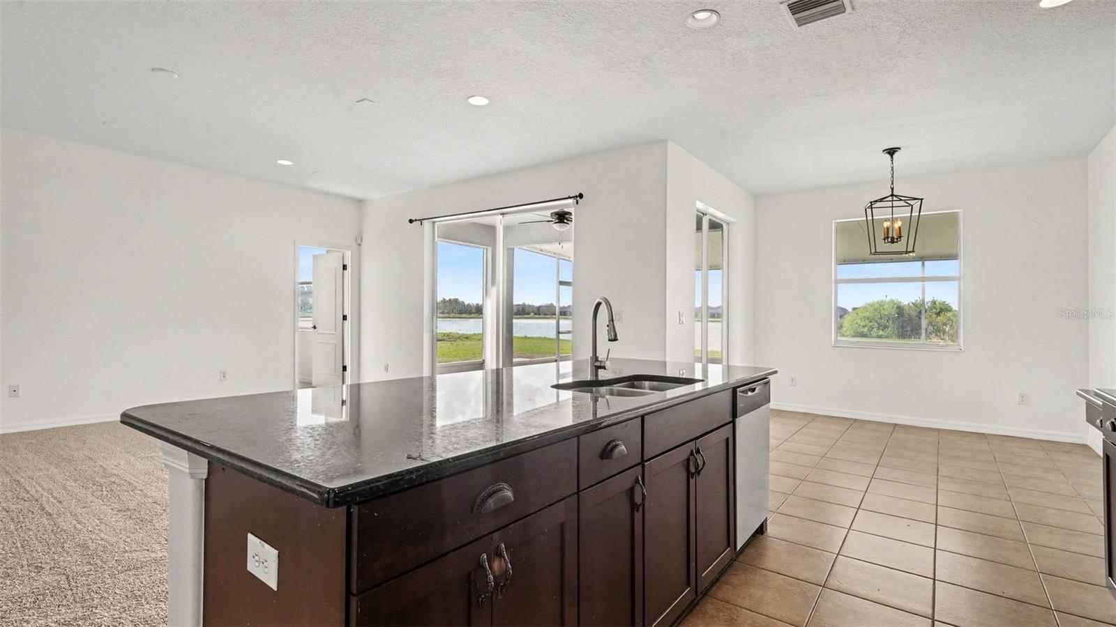 Image 15 of 40 For 9033 Sienna Moss Lane