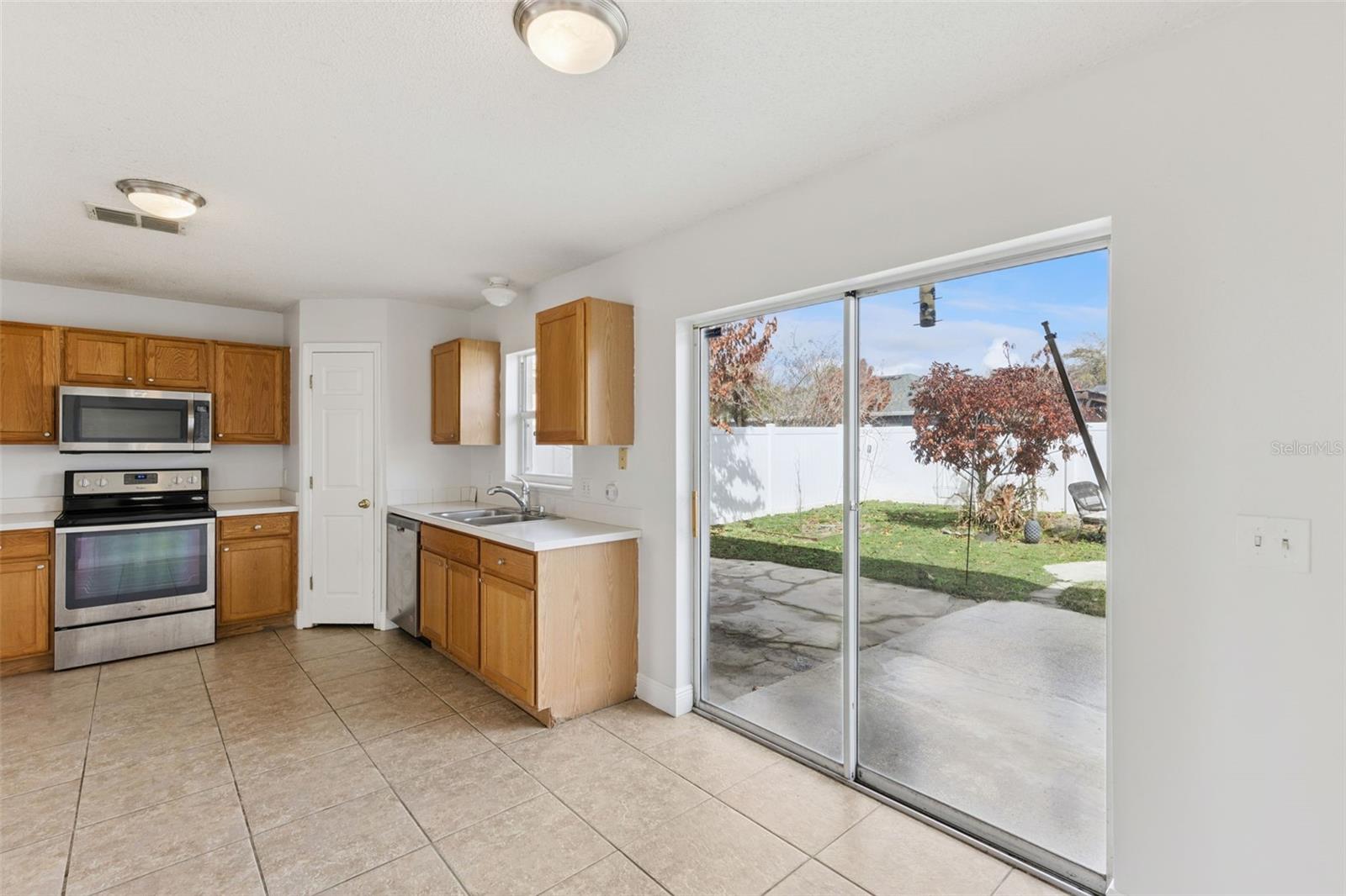 Image 13 of 39 For 11245 Dacre Lane