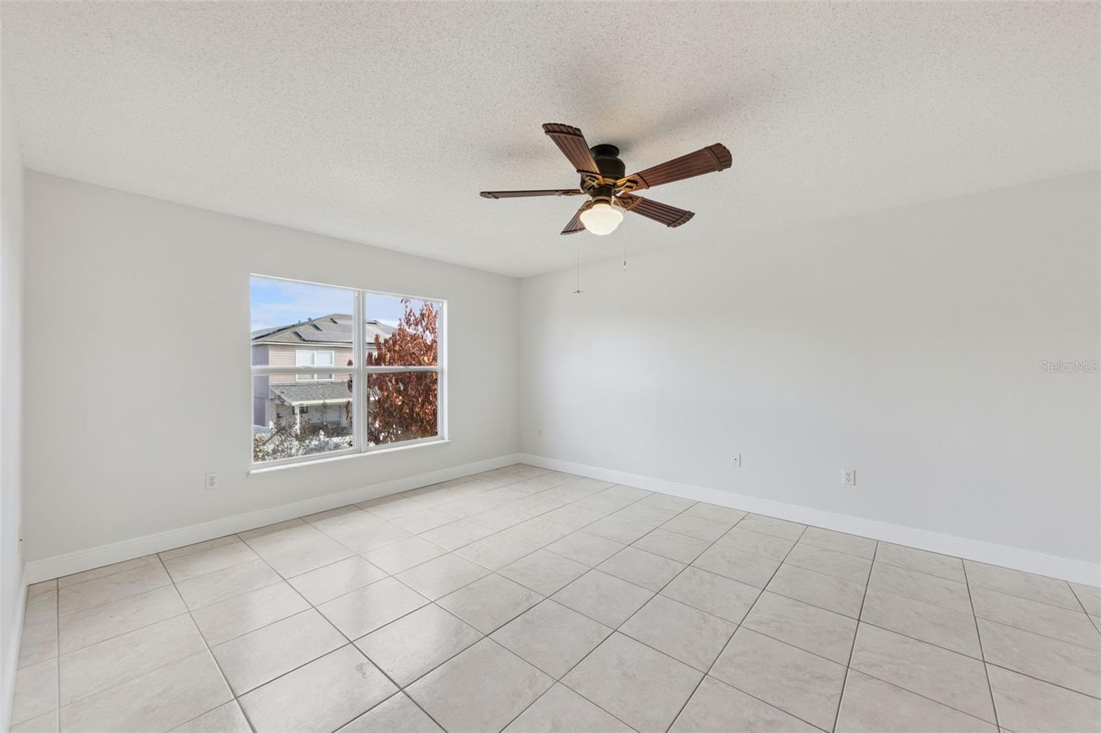 Image 22 of 39 For 11245 Dacre Lane