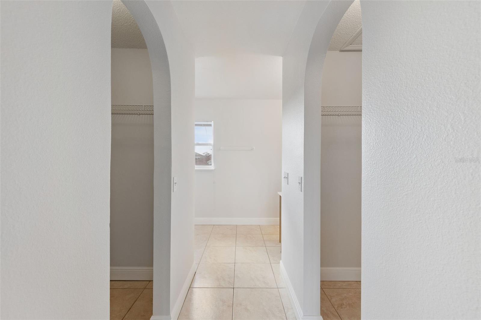 Image 23 of 39 For 11245 Dacre Lane