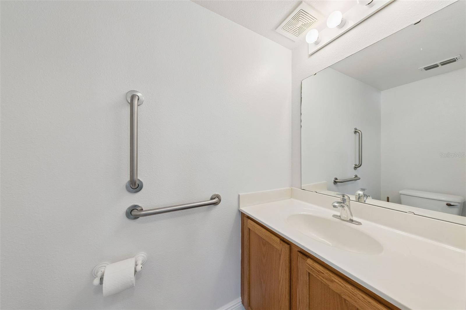 Image 26 of 39 For 11245 Dacre Lane