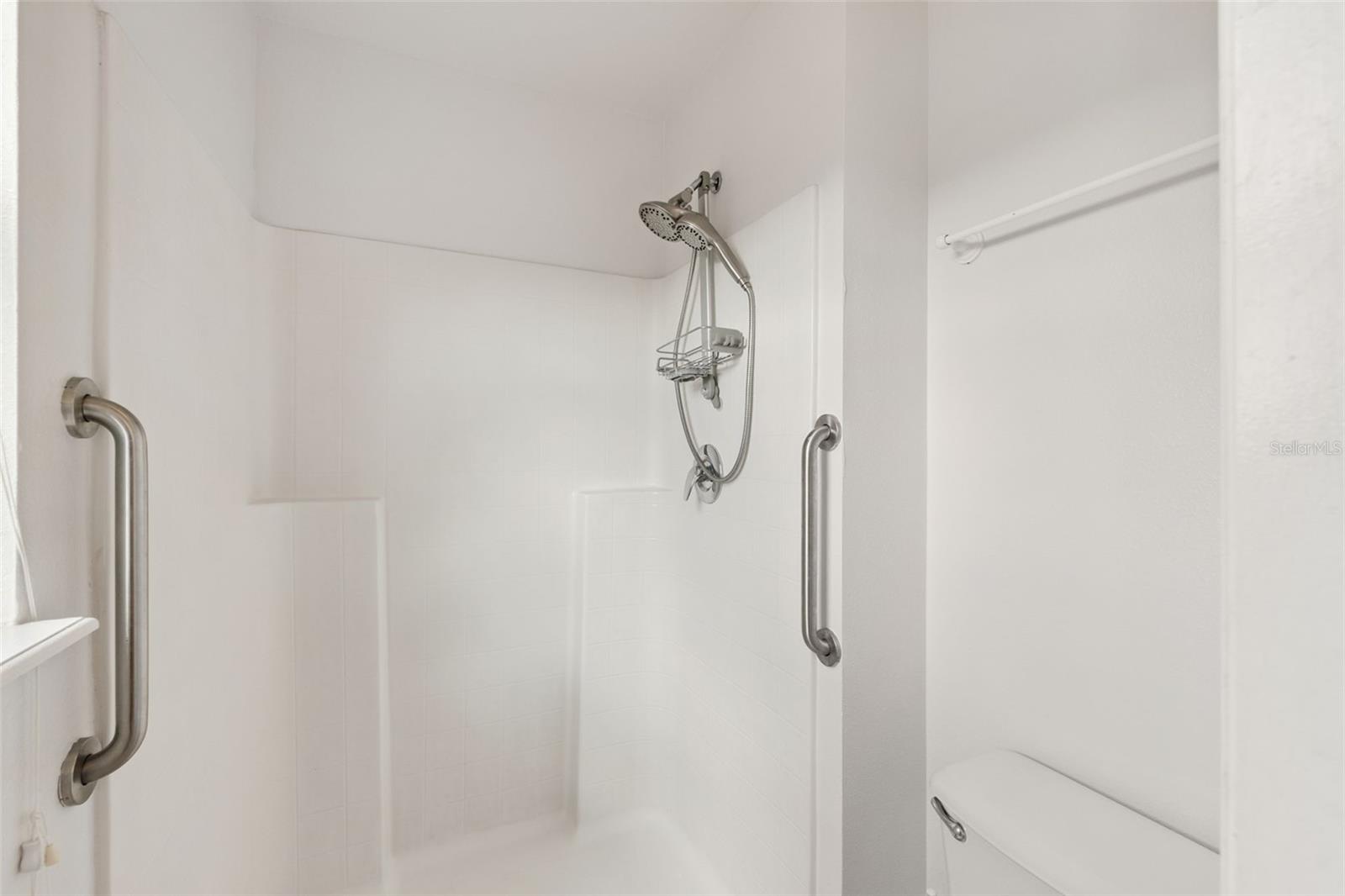 Image 28 of 39 For 11245 Dacre Lane