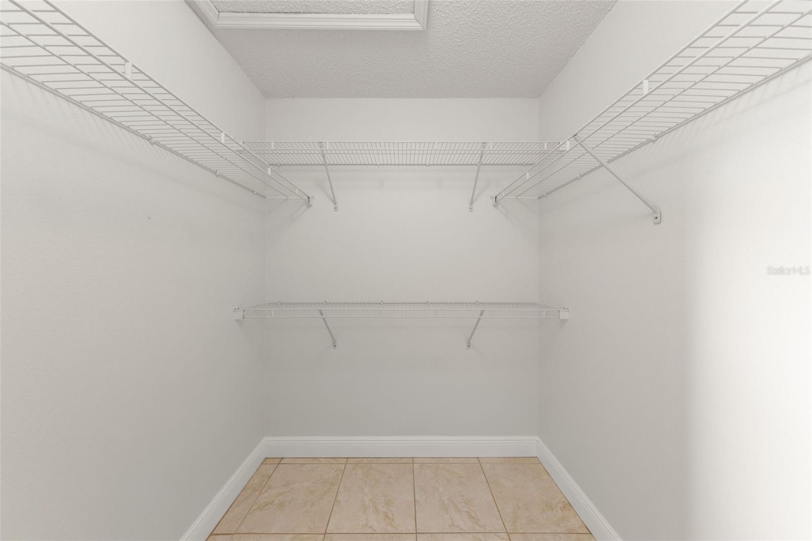 Image 29 of 39 For 11245 Dacre Lane