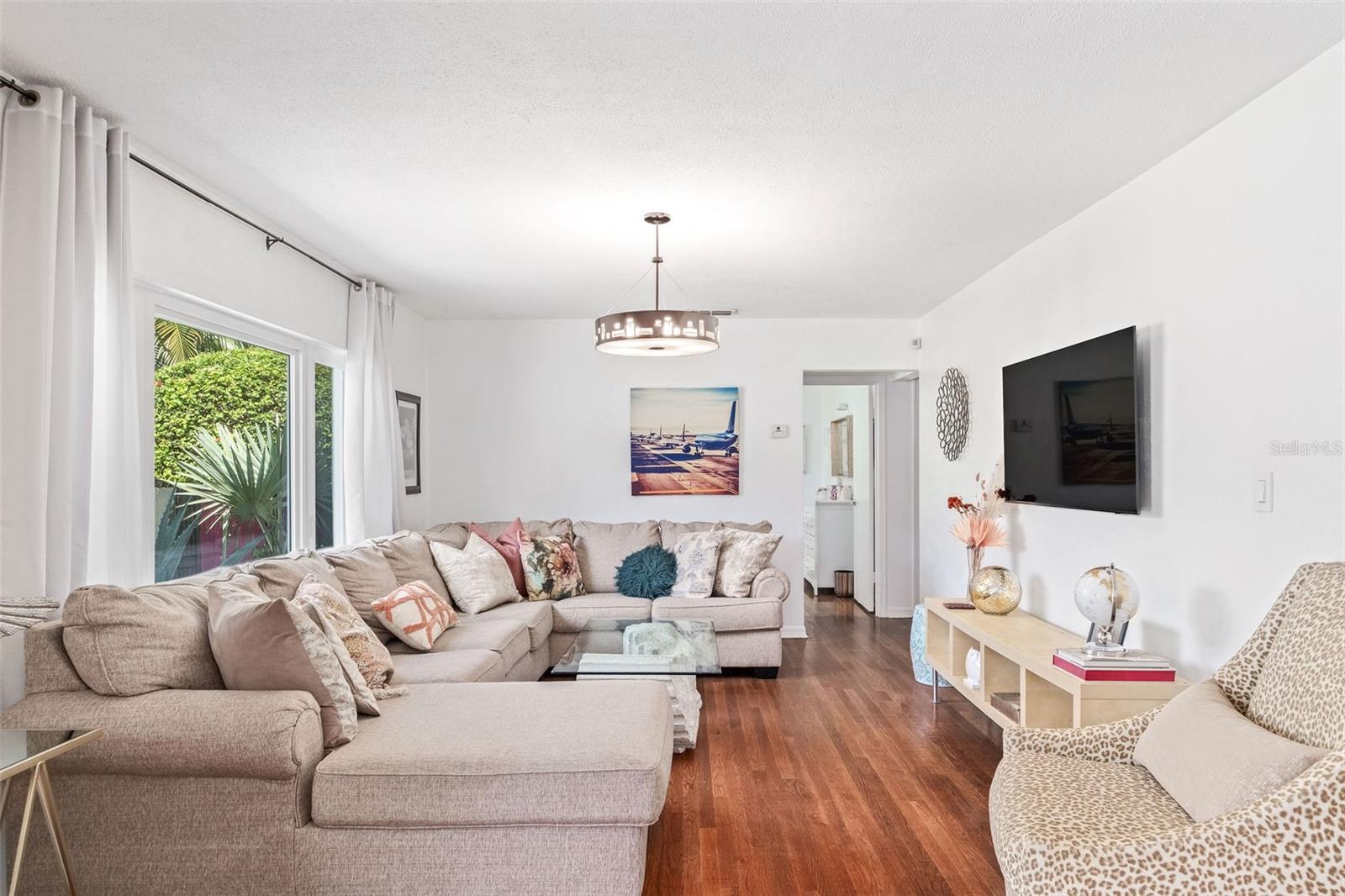 Image 10 of 29 For 218 Orange Terrace Drive