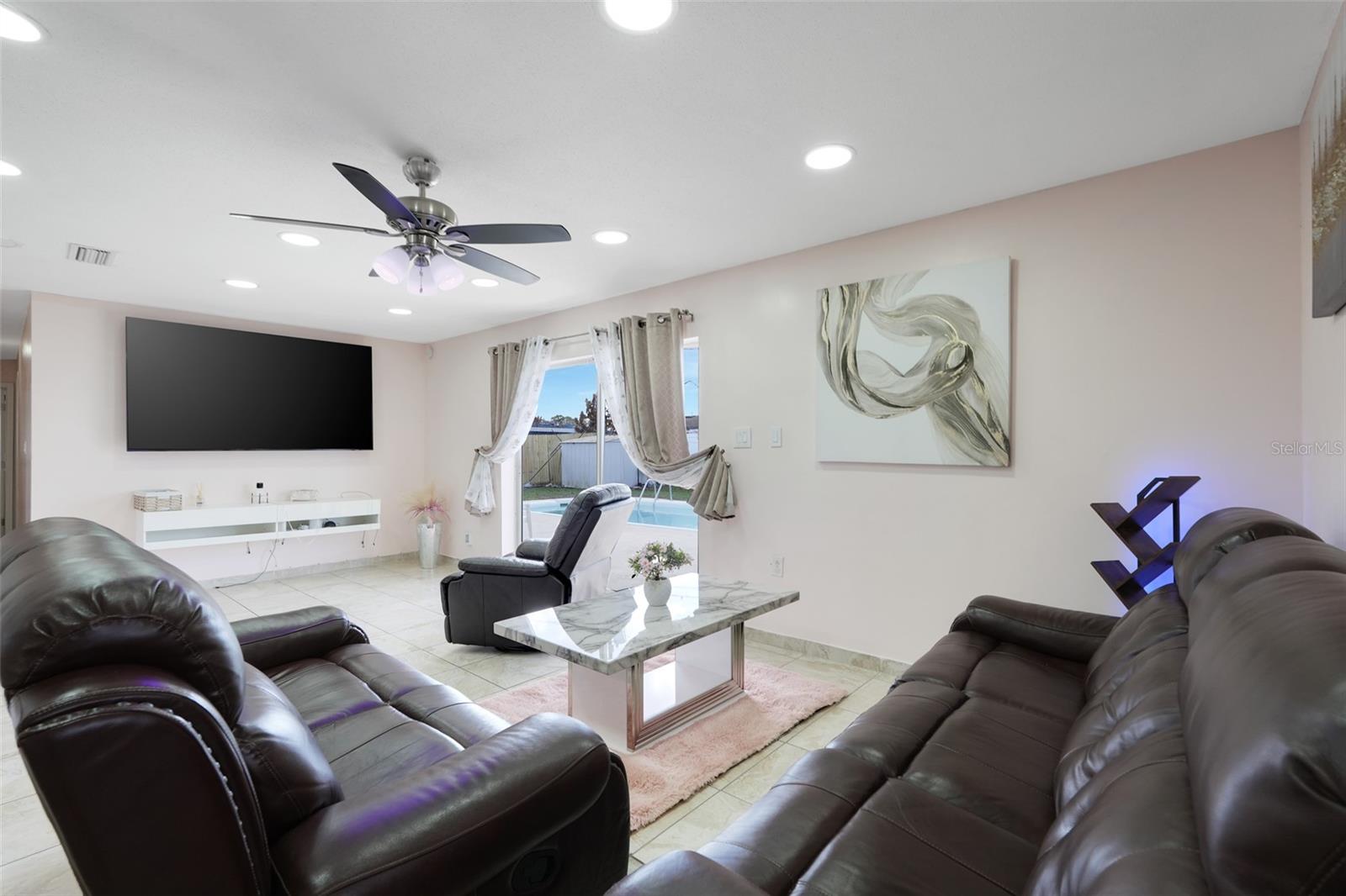 Image 11 of 41 For 1126 Orwell Avenue