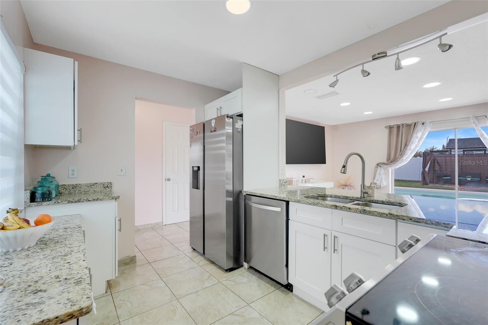 Image 12 of 41 For 1126 Orwell Avenue