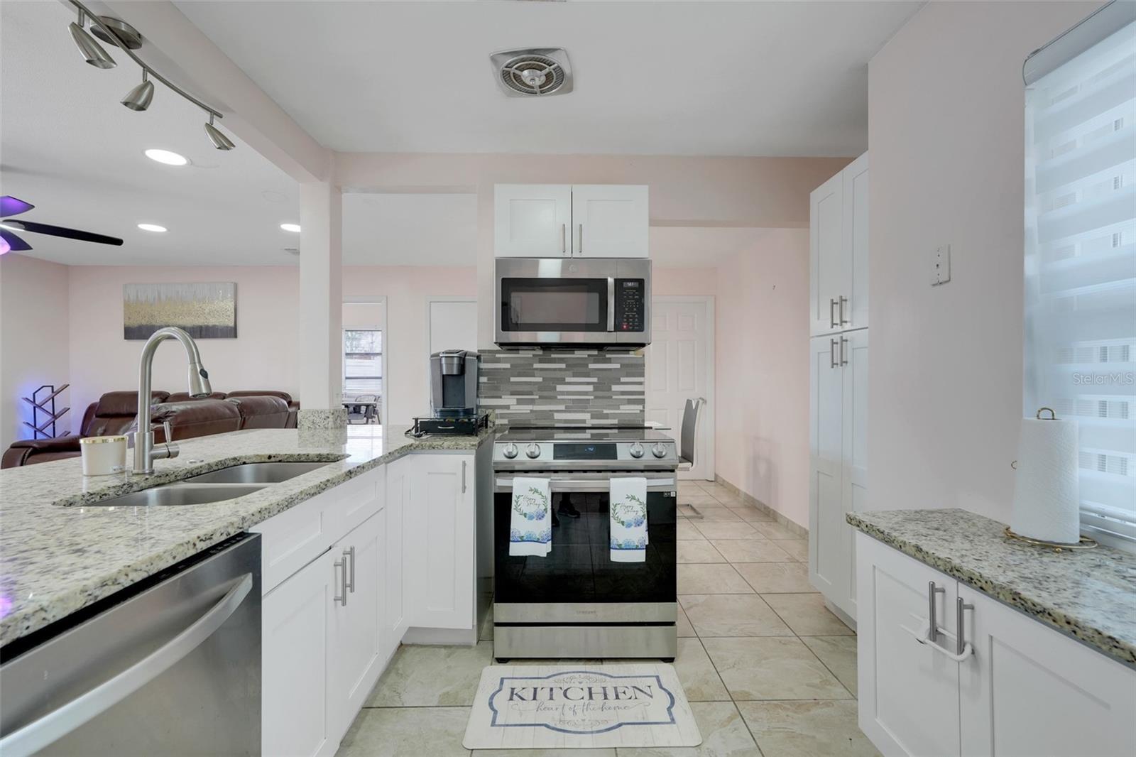 Image 13 of 41 For 1126 Orwell Avenue