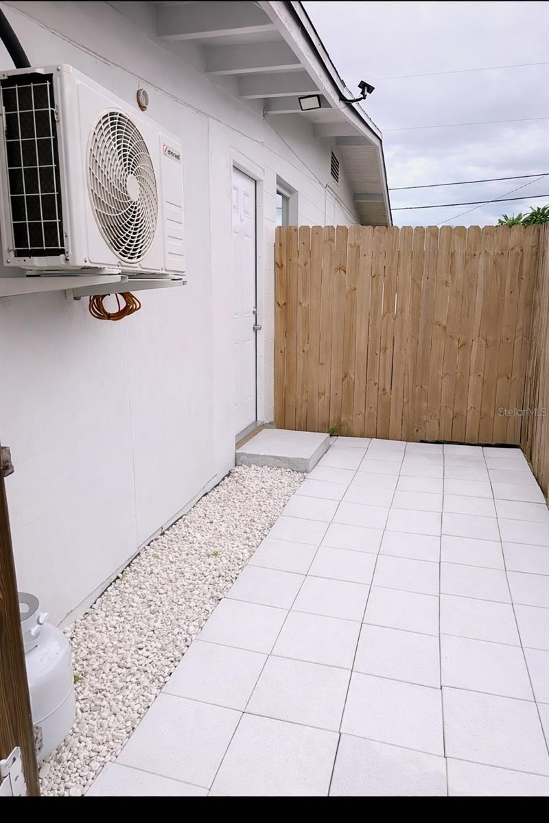 Image 33 of 41 For 1126 Orwell Avenue