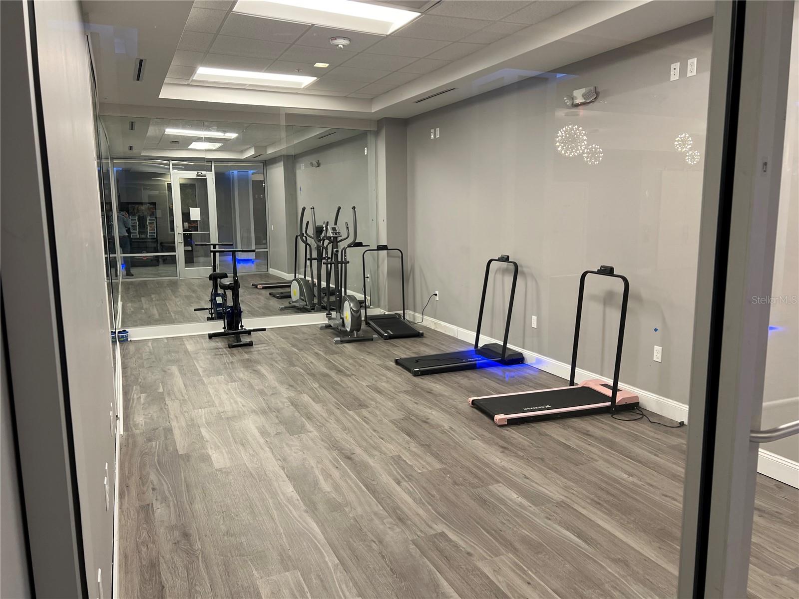 Image 21 of 29 For 1909 Atlantic Avenue 4030