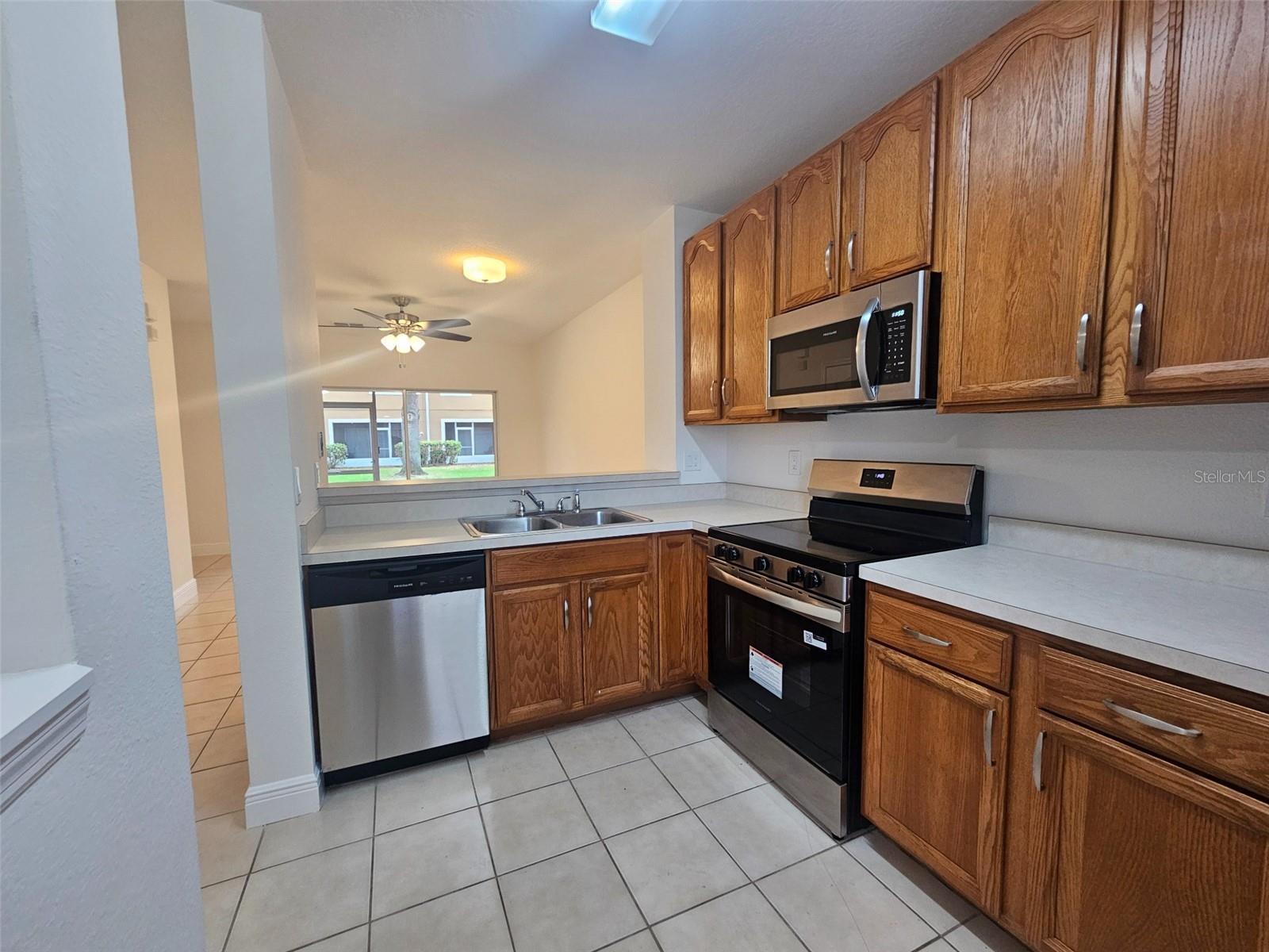 Image 12 of 24 For 136 Weymouth Drive