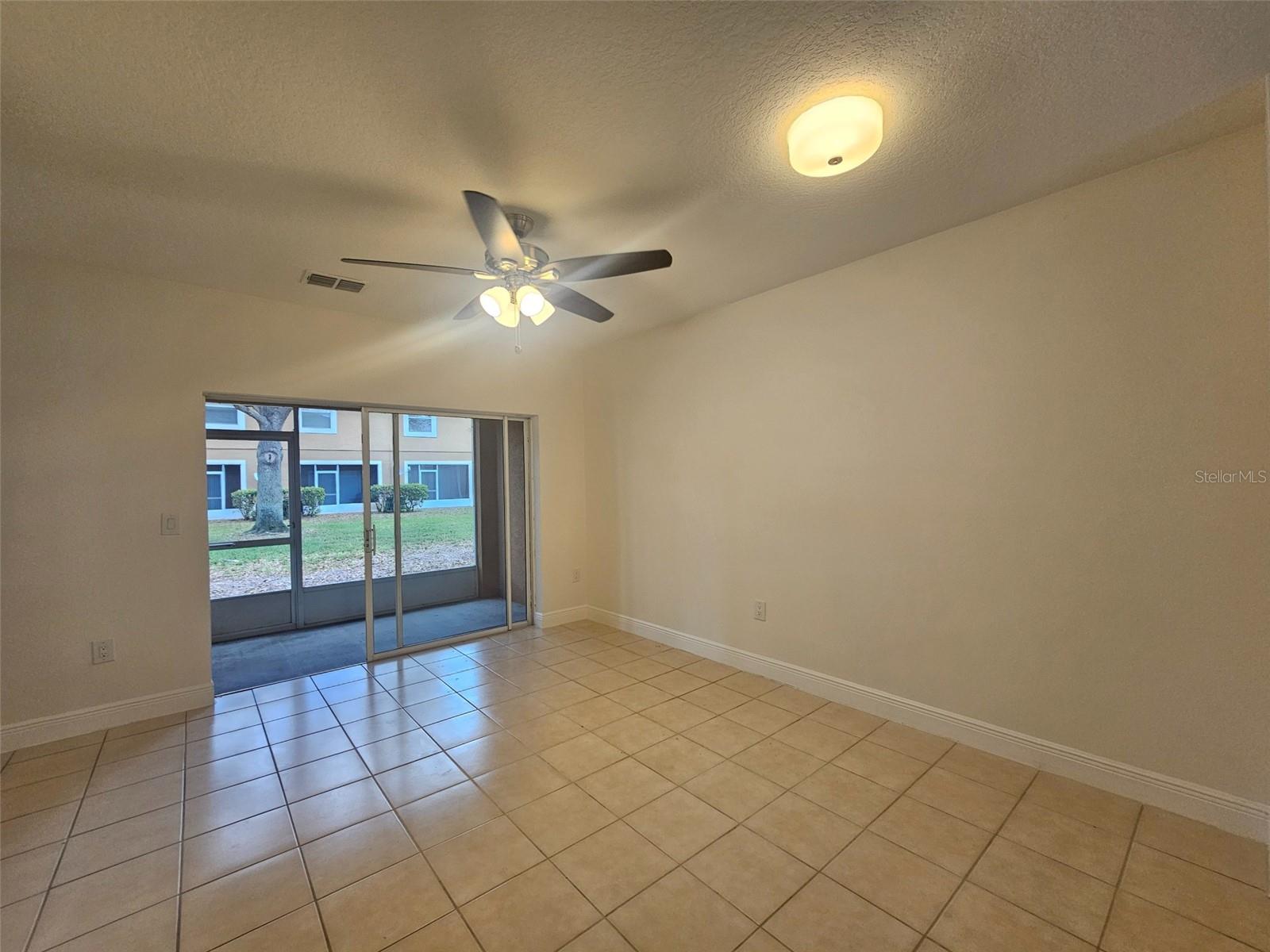 Image 7 of 24 For 136 Weymouth Drive