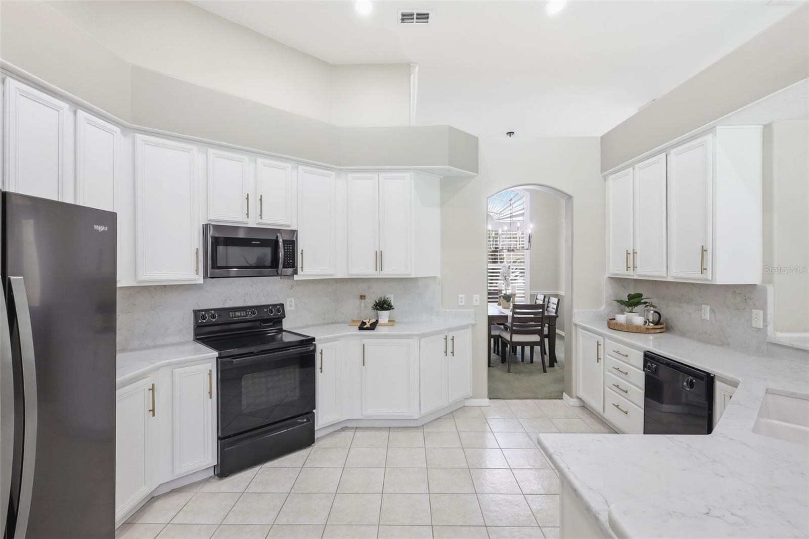 Image 21 of 48 For 131 Bismark Court