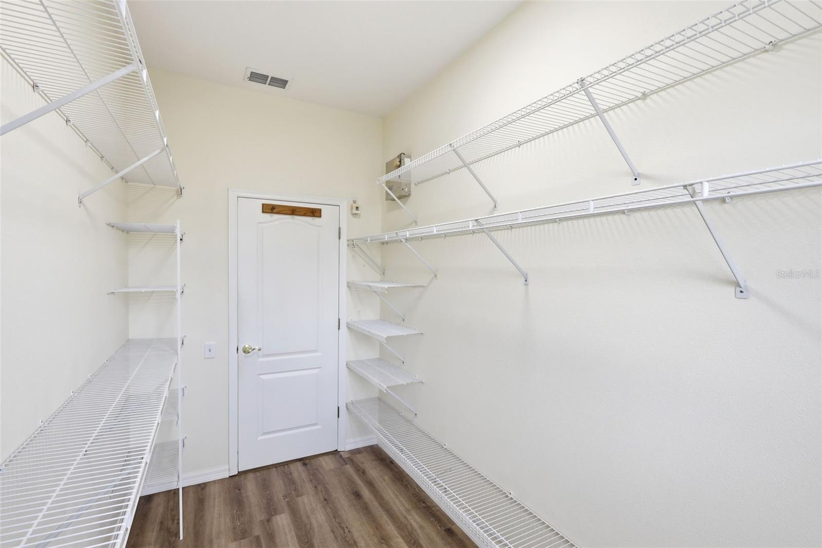 Image 28 of 48 For 131 Bismark Court