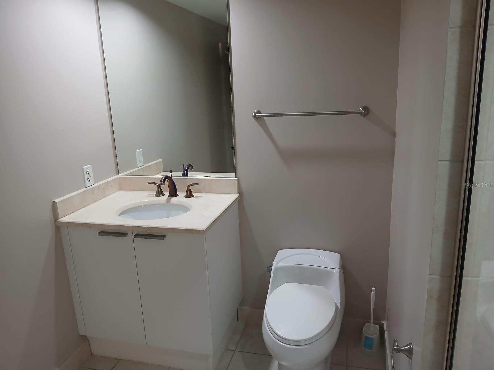 Image 18 of 24 For 231 Riverside Drive 308-1