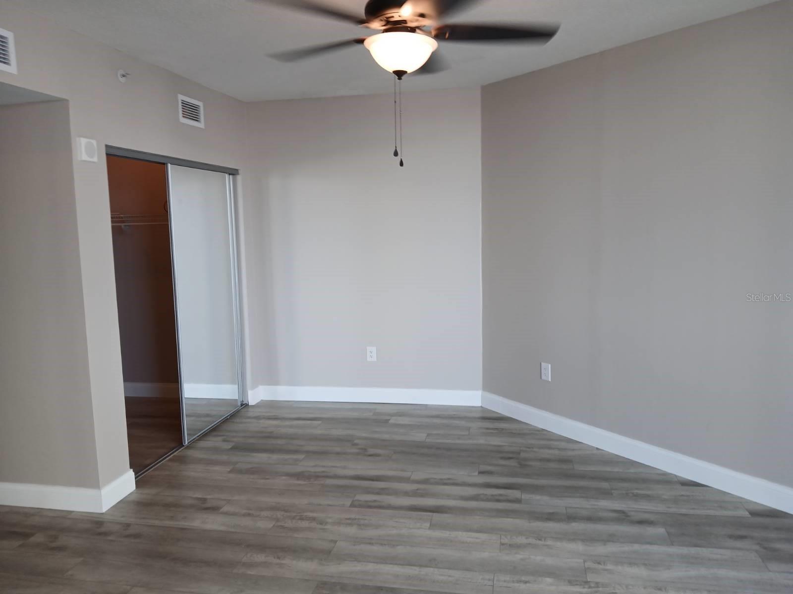 Image 20 of 24 For 231 Riverside Drive 308-1