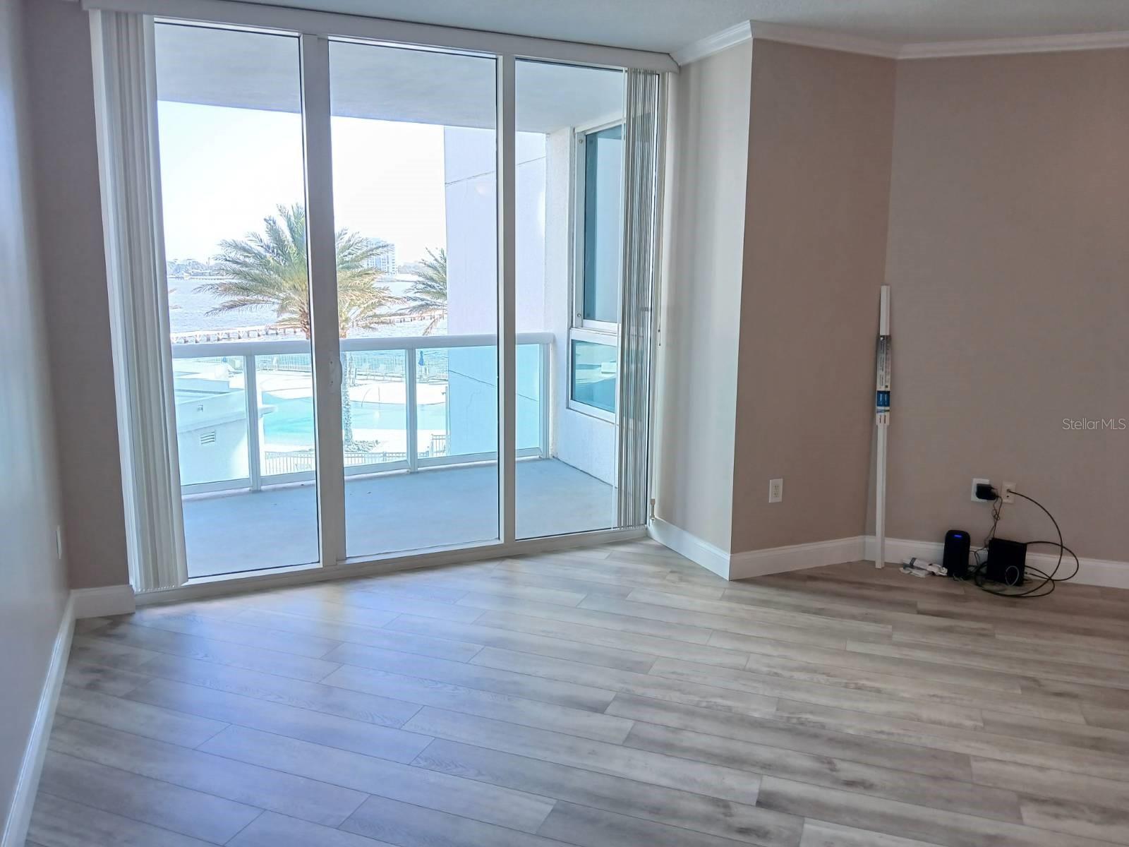 Image 4 of 24 For 231 Riverside Drive 308-1